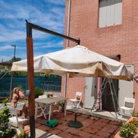 Ombrellone da giardino 
