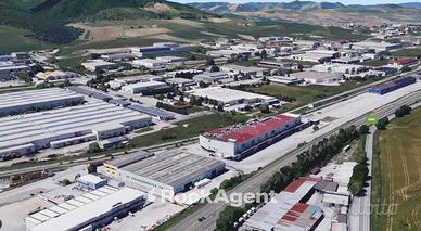 LOCALE COMMERCIALE IN AREA INDUSTRIALE - TITO (PZ)