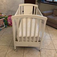 Culla e fasciatoio Ebesi