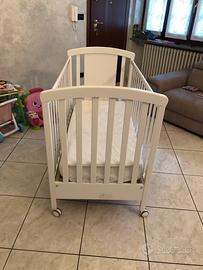 Culla e fasciatoio Ebesi