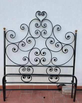 Splendido letto in ferro battuto