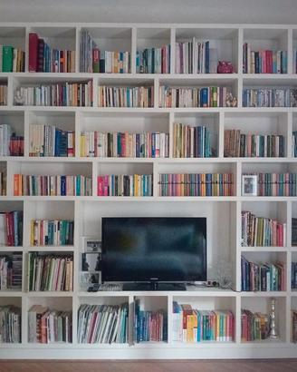 libreria laccata opaca bianca in legno