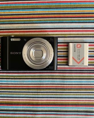 fotocamera Sony w810