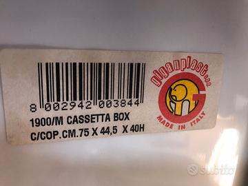 contenitori in plastica