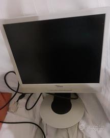 Monitor Fujitsu Siemens Scenic VIEW P17 37x35  cm