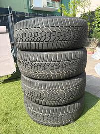 Gomme invernali  R18 215/55 99V