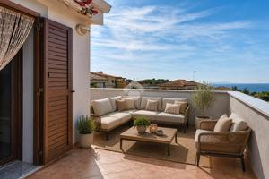2 LOCALI A CASTELSARDO