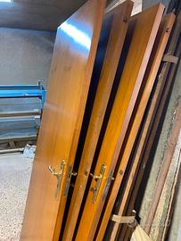 Porte in noce fatte a mano