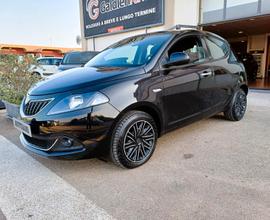 Lancia Ypsilon 1.0 FireFly 70cv Hybrid Gold