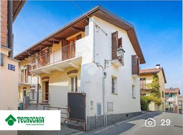 CASA SEMINDIPENDENTE A PAVAROLO