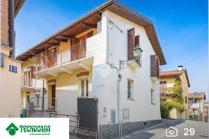 CASA SEMINDIPENDENTE A PAVAROLO