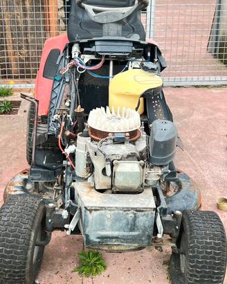 Taglia erba montefield 16cv