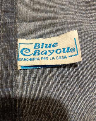 Coppia copridivano tre posti