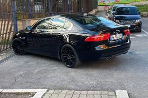 Jaguar xe 2.0 awd in perfette condizioni