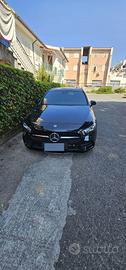 Mercedes-Benz Classe A 180d Premium AMG Night Edit