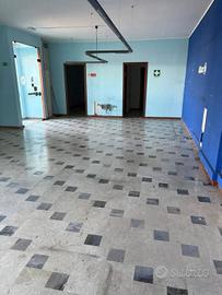 Appartamento di 208 m² con più di 5 locali a Roman