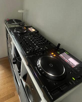 CDJ 2000 (no nexus) + flightcase