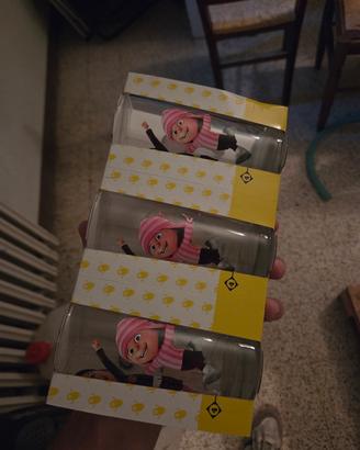 Stock bicchieri minions nuovi per chi fa mercatini
