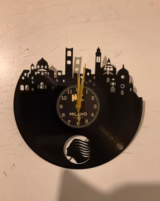 Orologio da Parete Vinile Skyline Bergamo a Mano