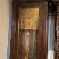 Orologio a pendolo a colonna antico