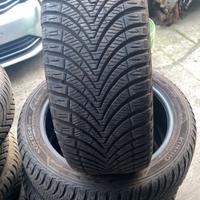 Treno di pneumatici 205/45r16
