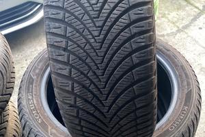 Treno di pneumatici 205/45r16