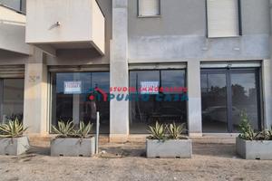 VIALE DELLA PROVINCIA - Locale al P.T. di 200mq ca