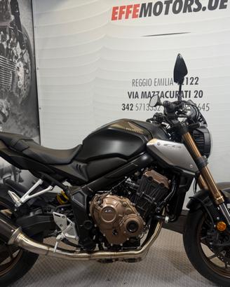 Honda CB 650 R "tua a 110 euro al mese"