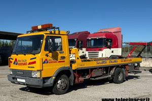 IVECO 65 12 CARROATTREZZI - ISOLI CON GRU