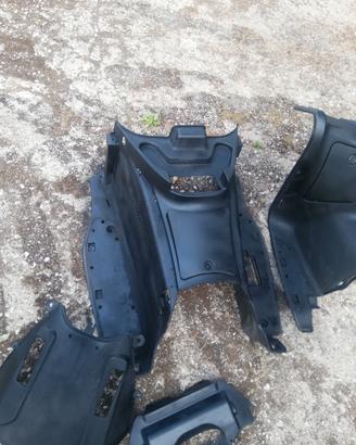 sotto pedaliera Kymco xciting del 2009 con tappet