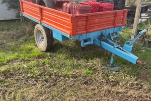 Carrello omologato per trattore