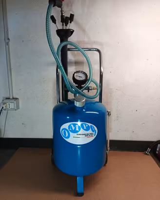 Aspiraolio pneumatico con doppia funzione