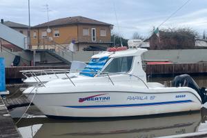 barca a motore