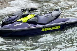 Seadoo RXP-X 300 69 Ore Limited Edition Viola