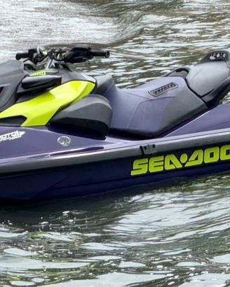 Seadoo RXP-X 300 69 Ore Limited Edition Viola
