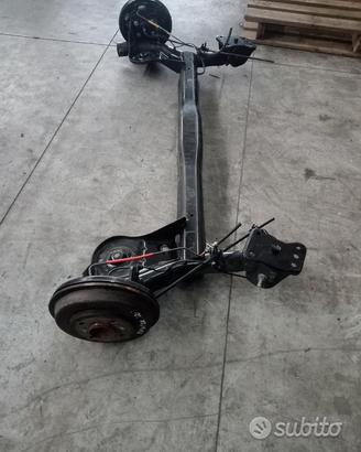 Ponte Posteriore Per Mahindra KUV 100 NXT K6+ 2016