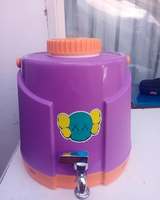 Contenitore termico 7 litri con rubinetto.