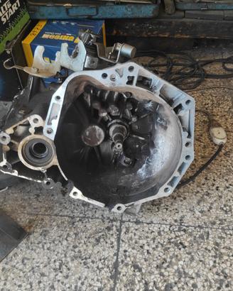 Cambio Opel Agila 1.2 benzina Anno 2009
