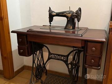 Macchina da Cucire Antica