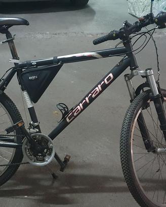 bici Carraro colore nero