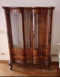 Vetrinetta in radica di noce