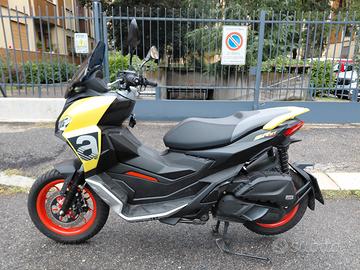Scooter Aprilia 125 cv