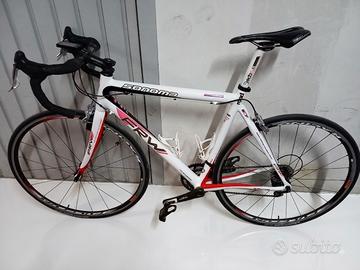 Bici da corsa in carbonio frw sonoma 