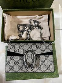 Borsa a catena GUCCI Dionysus Super Mini