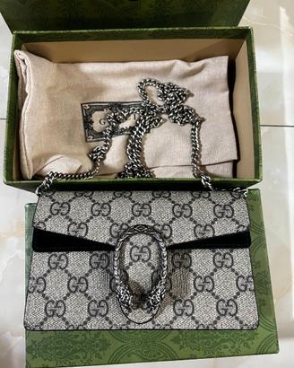 Borsa a catena GUCCI Dionysus Super Mini
