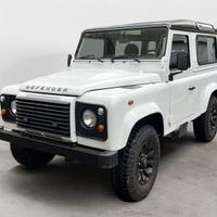 Land Rover Defender 90 2.2 TD4 ULTIMATE EDITI...