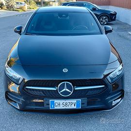 MERCEDES CLASSE A 180D AMG LINE PREMIUM PLUS