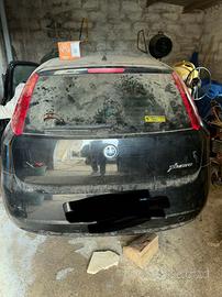 Grande punto 1300 multi jet a pezzi di ricambio