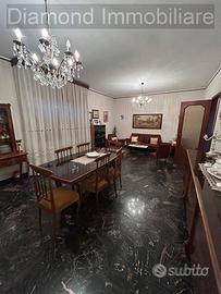 Casa singola su due livelli a Riposto / Altarello