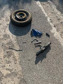 Ruotino, cric e triangolo per Multipla 1a serie